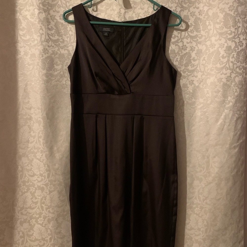 Dress - Picture 2 of 7